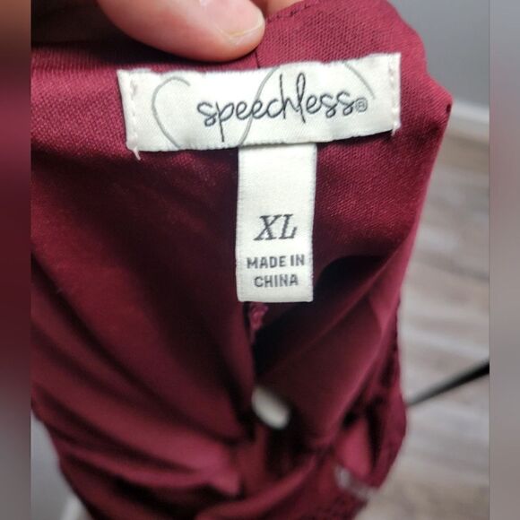 Speechless Womens Red Lace Overlay Scoop Neck Shift Dress - Picture 9 of 10